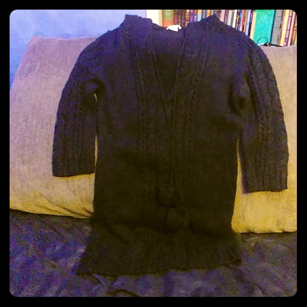 Women's Long Arizona Black Pullover Sweater